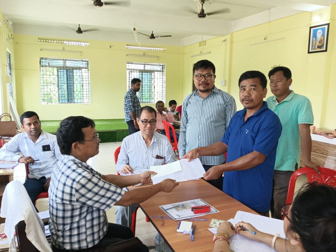 adc-village-council-nomination-left