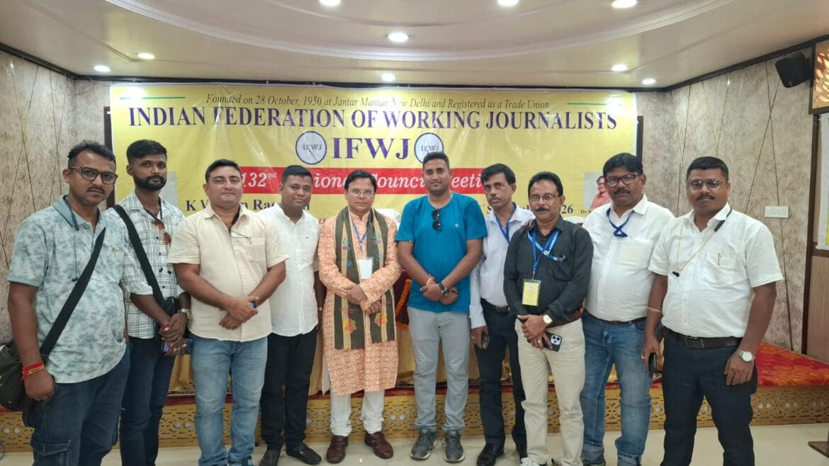 সাংবাদিকদের সুরক্ষা ও চাকরির নিশ্চয়তার দাবিতে দিল্লিতে আন্দোলন