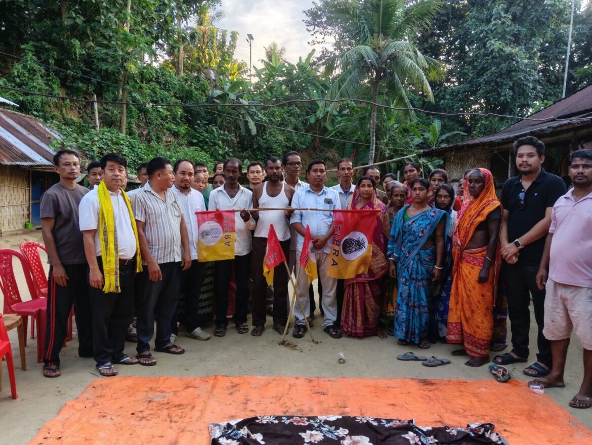 jolaibari-bjp-leaders-join-tipra-motha-kalashi-village